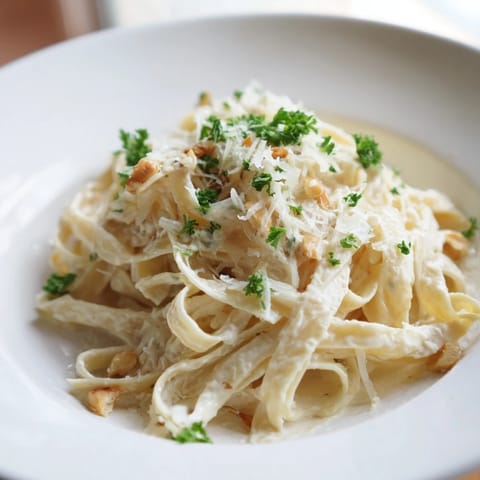 Pieczony czosnek kremowe makaron